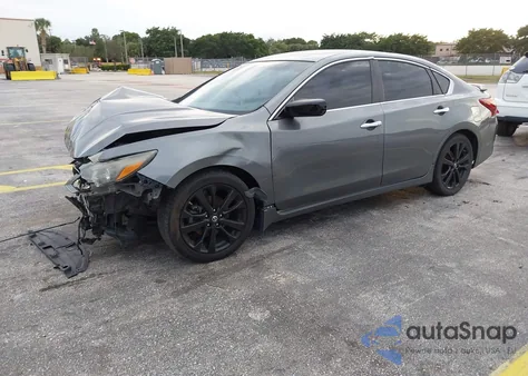 2018 Nissan Altima 2.5 Sr z USA, uszkodzony, nr VIN 1N4AL3AP5JC182311